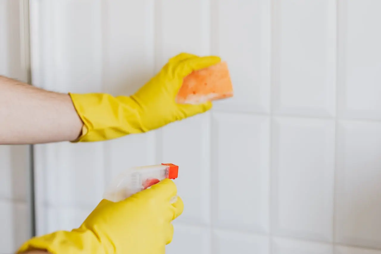 Post-construction cleaning — dust removal, window detailing and debris disposal for new builds